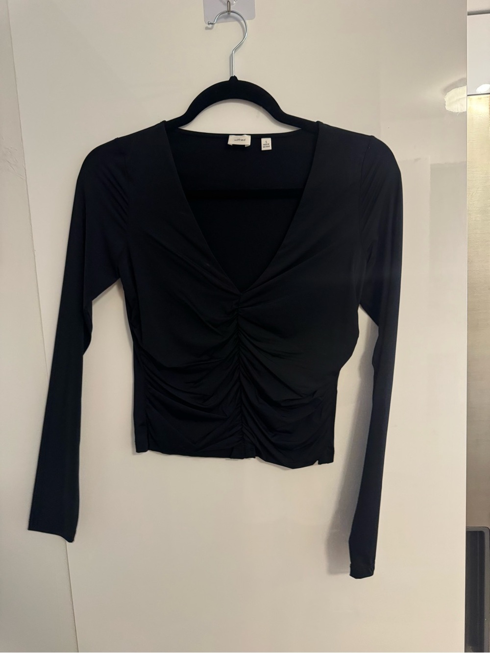 Wilfred Black Ruched V-Neck Long Sleeve Top